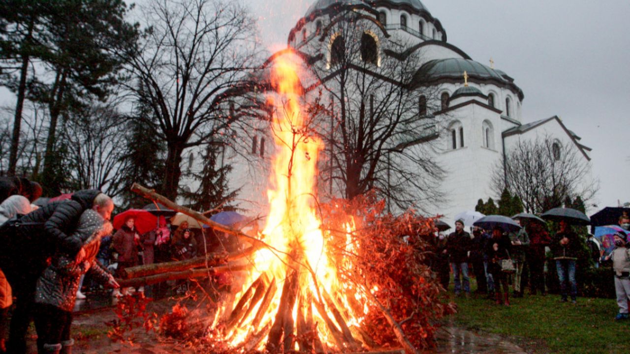 Paljenje badnjaka