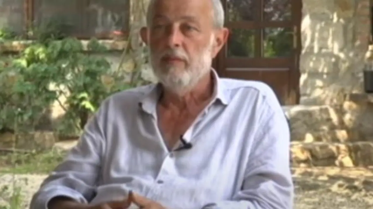 Mika Aleksić