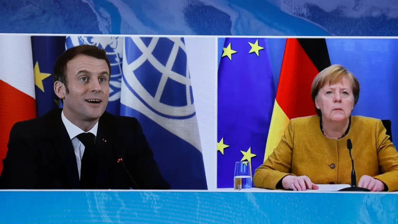 Emanuel Makron i Angela Merkel