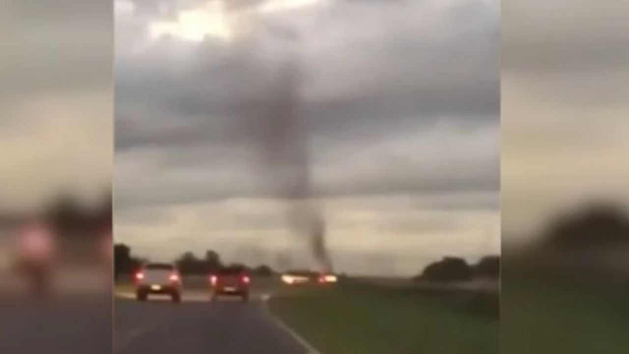 tornado komaraca