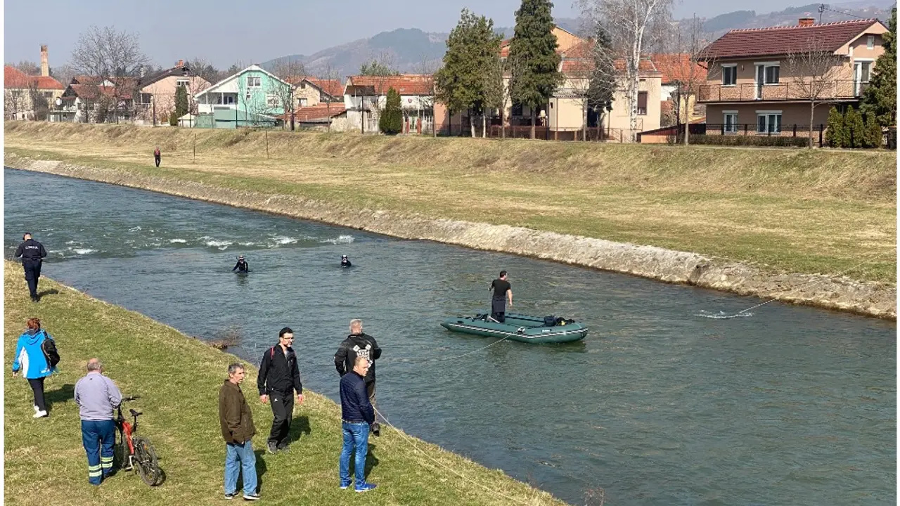 Potraga za telom srednjoškolke iz Pirota