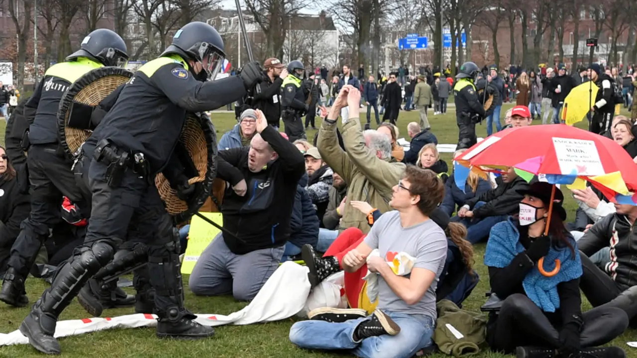 Holandija, Protest