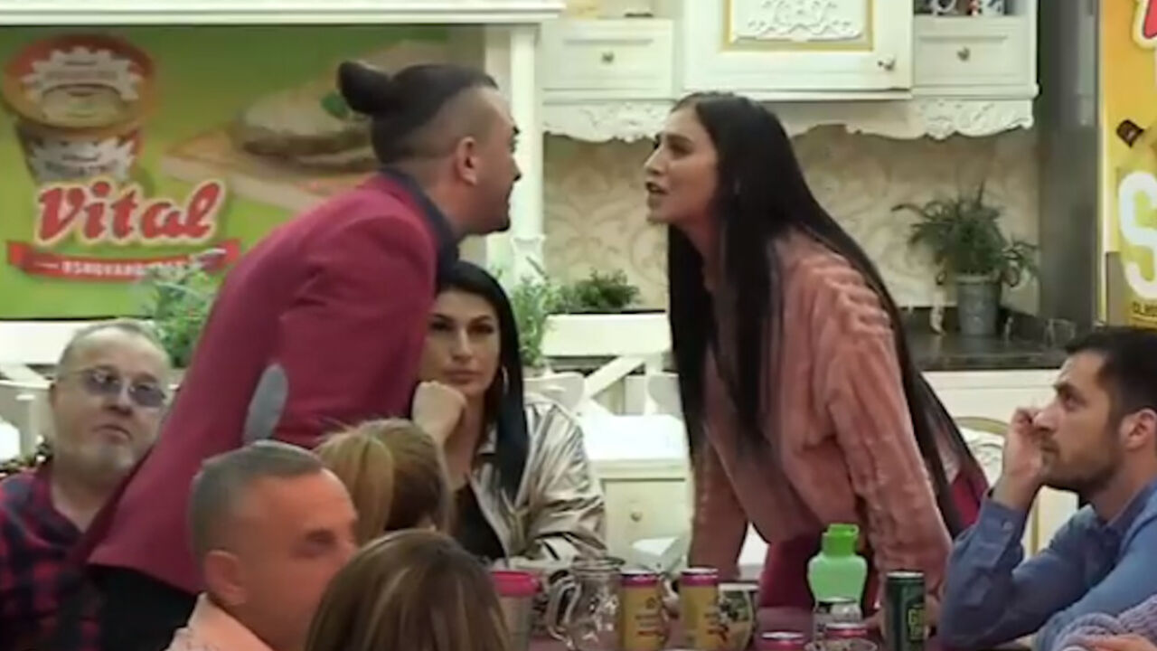 Izabela Alijoski, Darko Vlajić