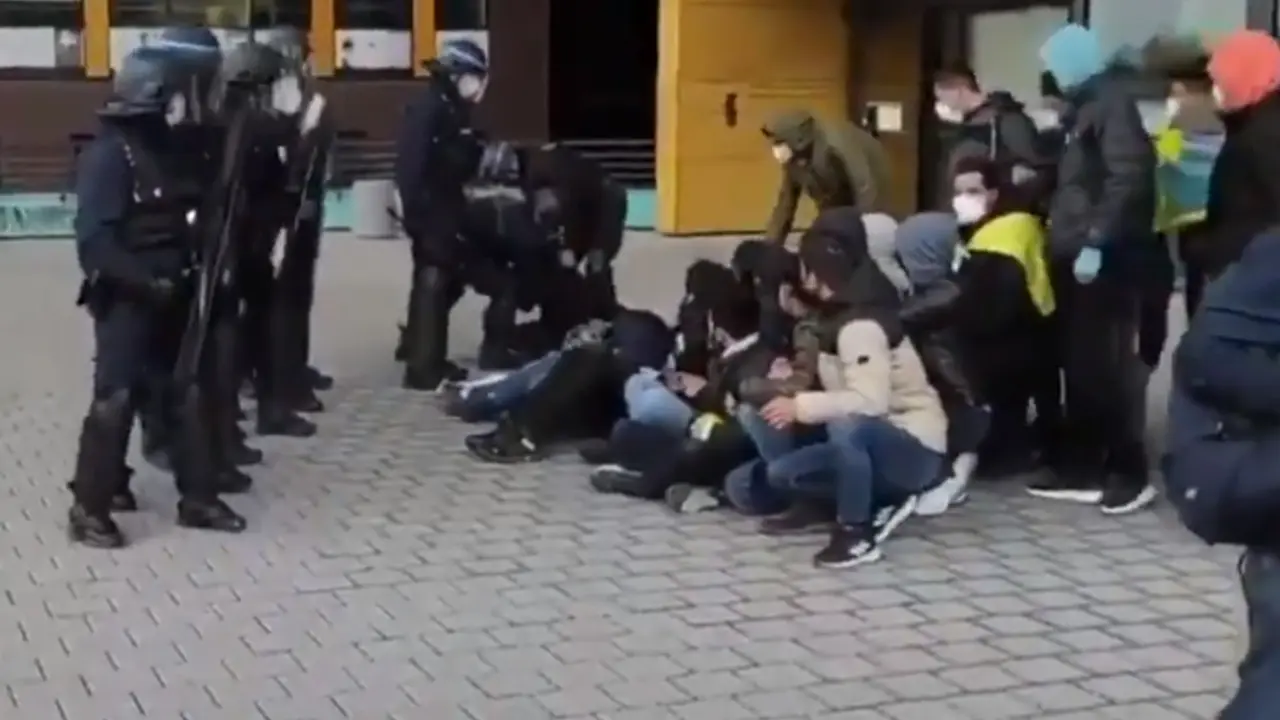 policija