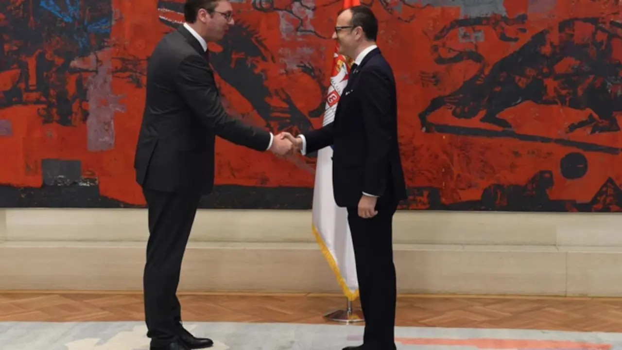 Fabrici, Vučić