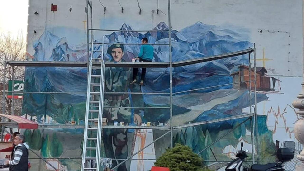 U Lazarevcu osvanuo mural Saši