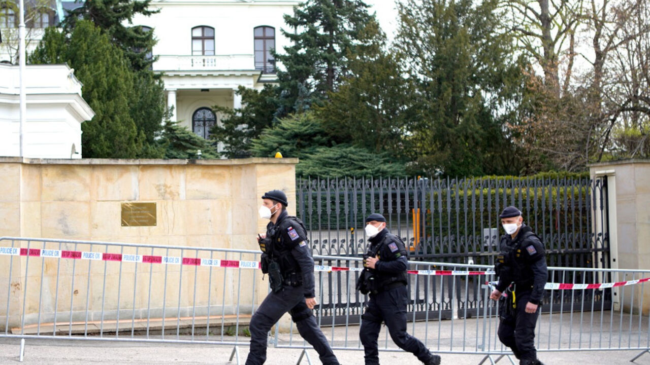 policija