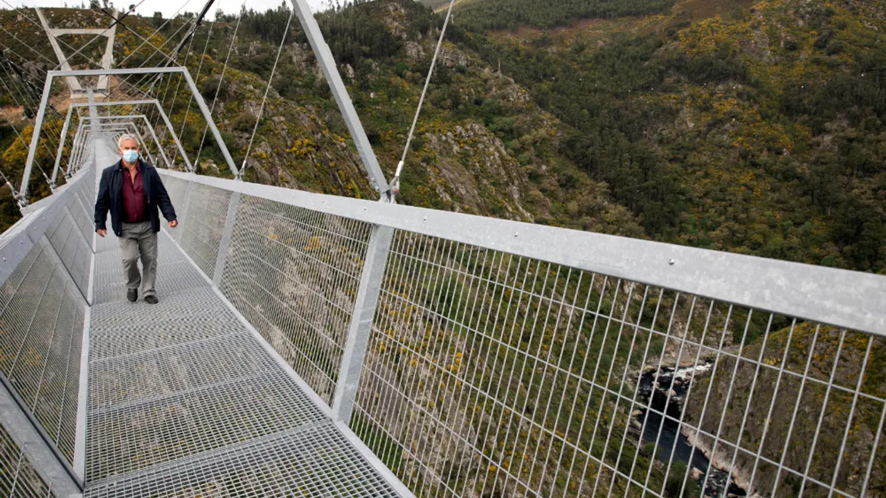 Otvoren najduži viseći pešački most na svetu