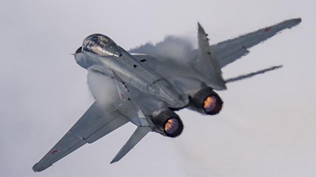 MiG-35