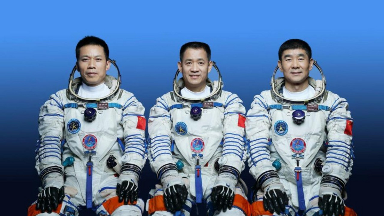 Astronauti, Kina