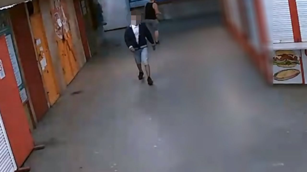 Snimak sa sigurnosne kamere