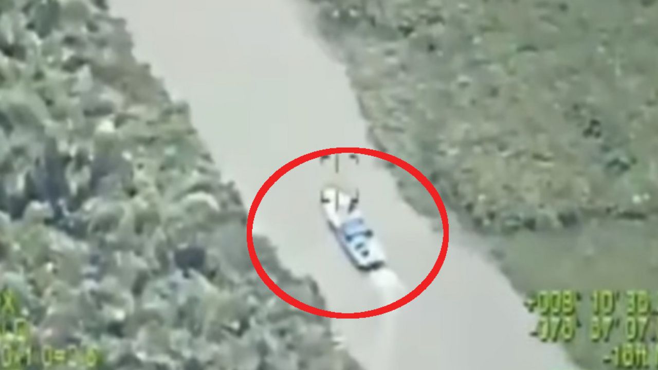 Bežali gliserom od policije