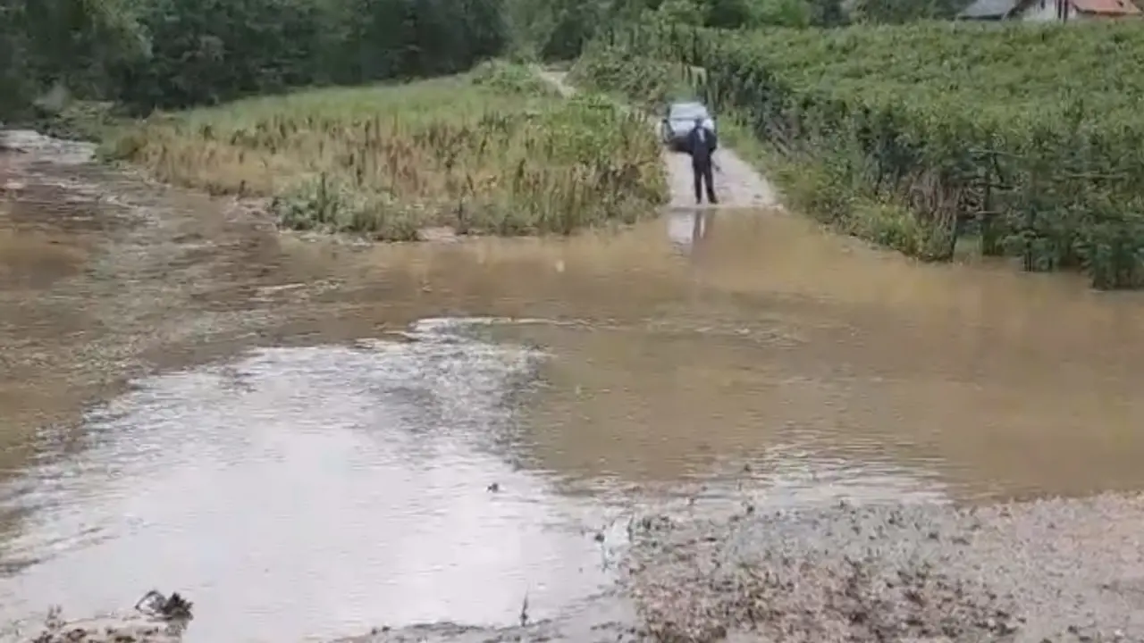 poplave - selo Vučak