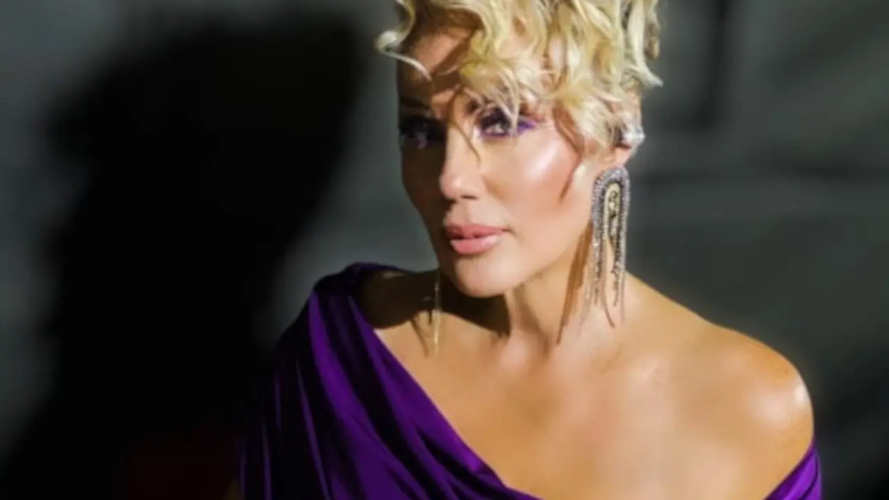 Lepa Brena