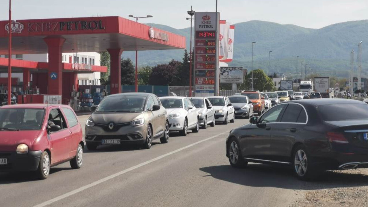 Na Gostunu se čeka duže od pola sata, na obilaznici oko Čačka periodično dolazi do zastoja