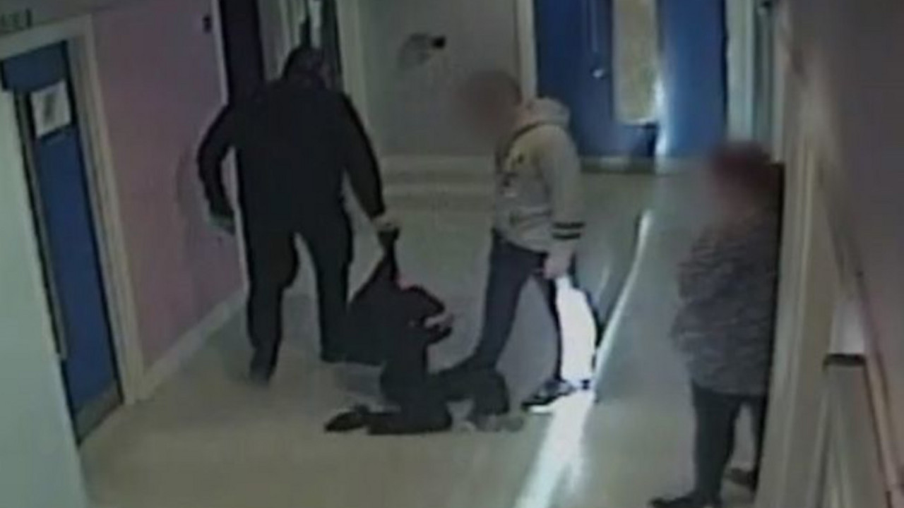 Policajac maltretirao autističnog dečaka