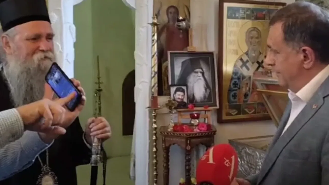 Milorad Dodik, mitropolit Joanikije