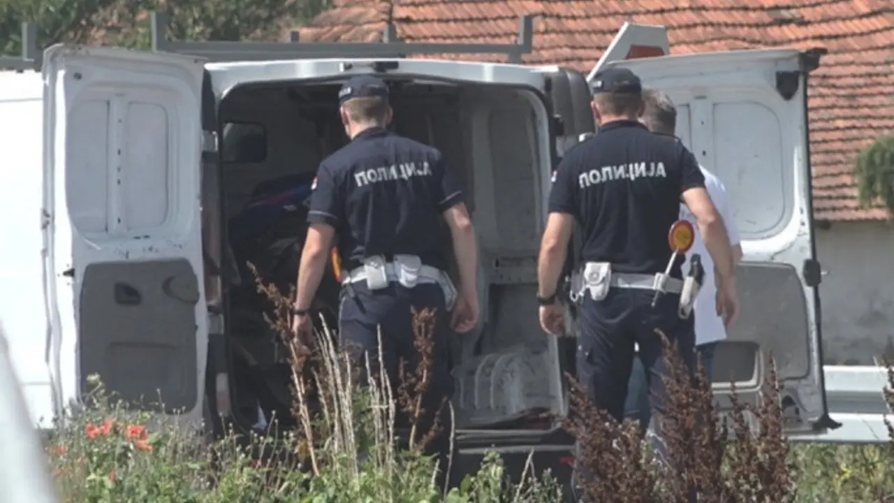 policija
