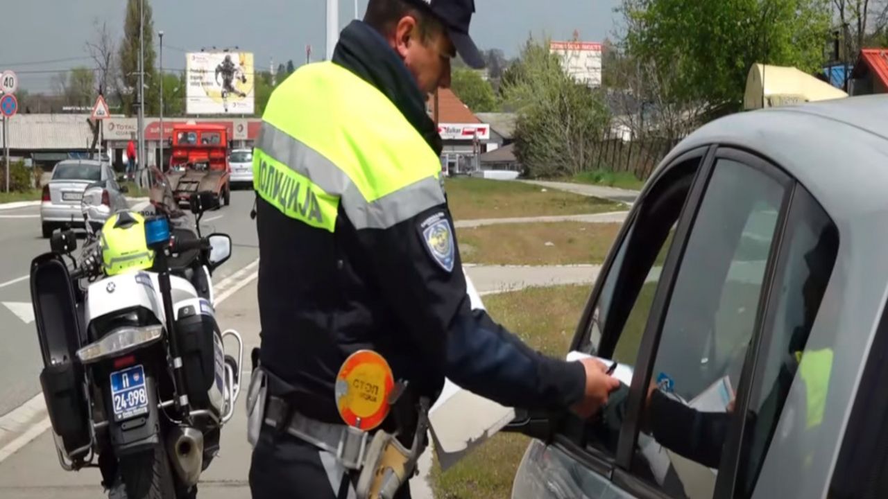 Policija zaustavlja