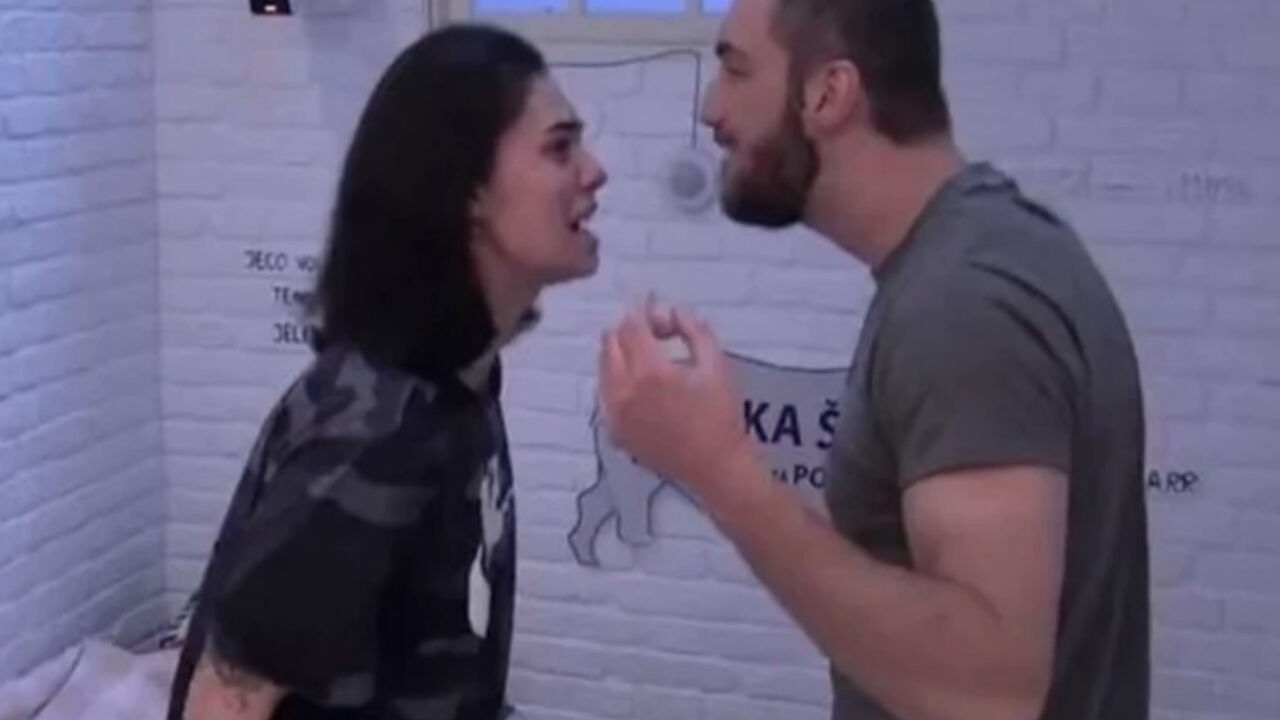 Mina Vrbaški, Mensur Ajdarpašić