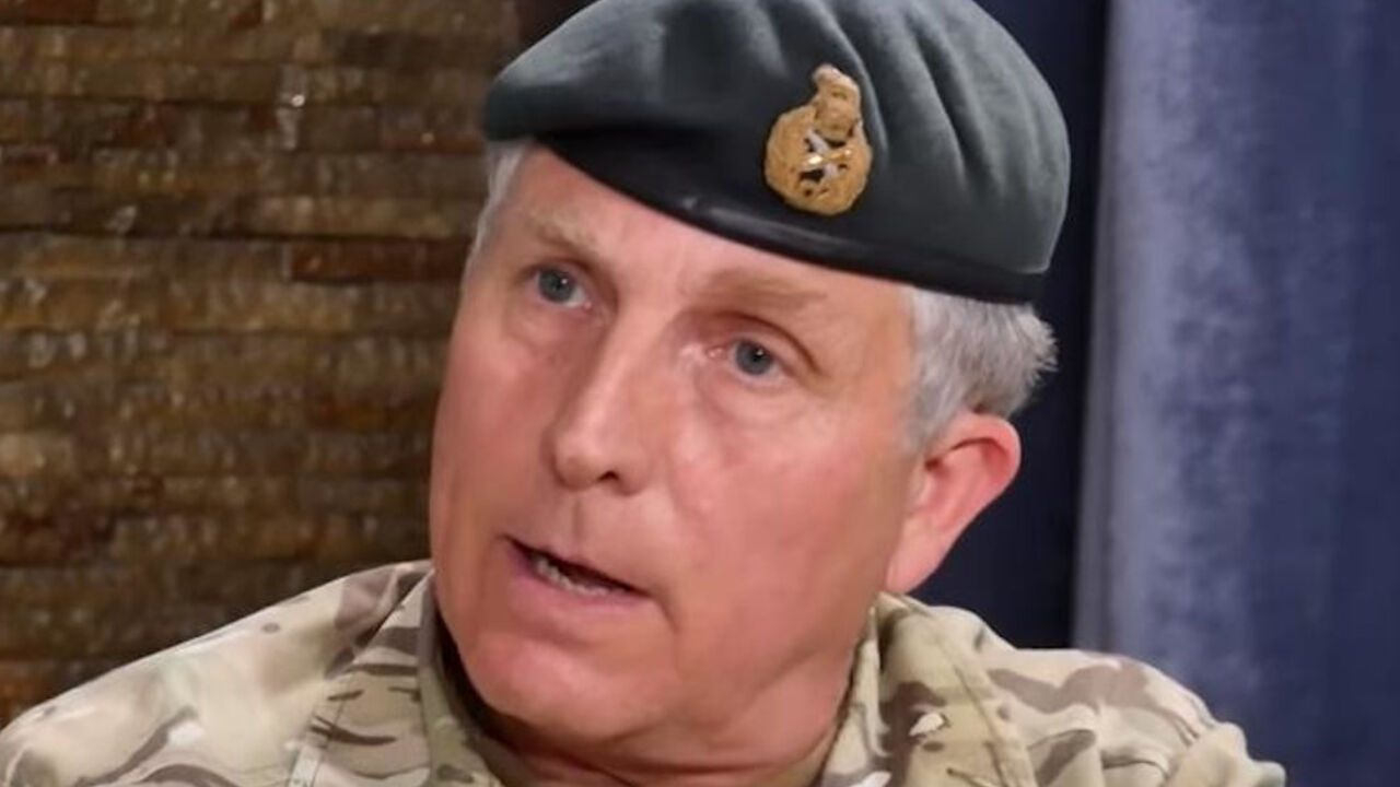 Britanski general Nik Karter