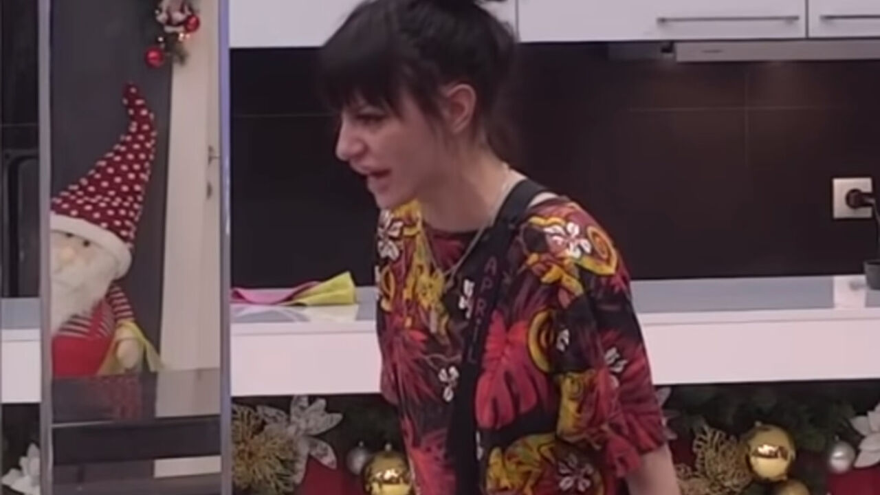 Tara Simov 