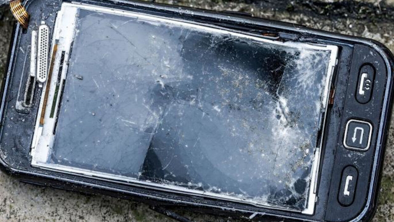 mobilni telefon