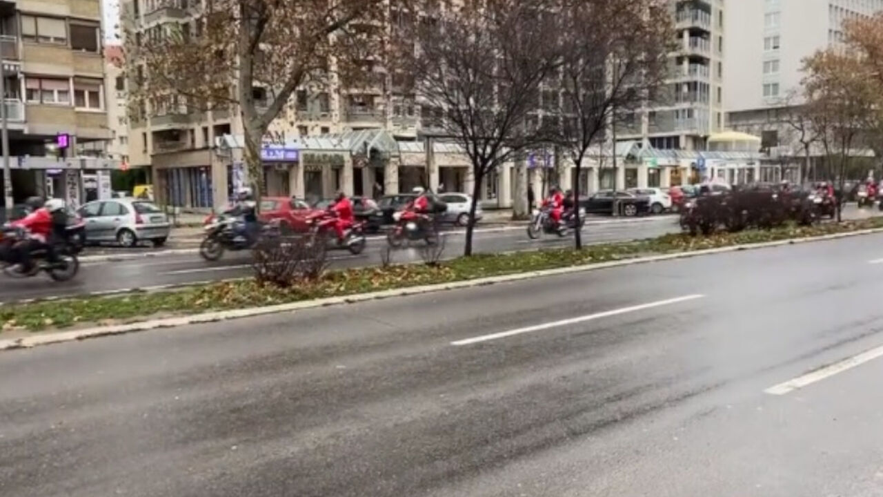 Moto deda mrazovi