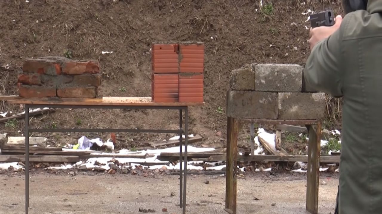 Pucanje na zid