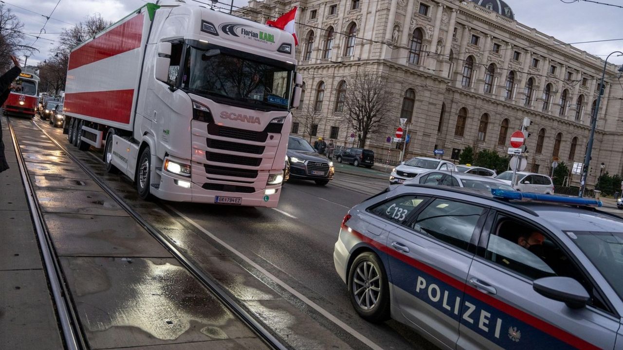 Policija