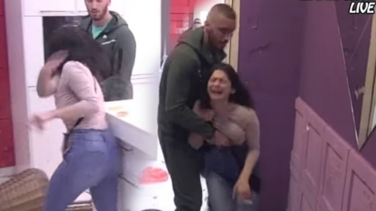 Milica Veselinović, Mensur Ajdarpašić