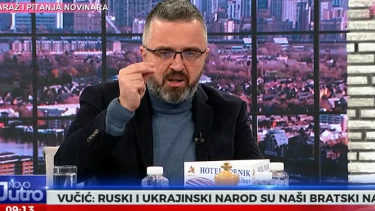 Dragan J. Vucicevic