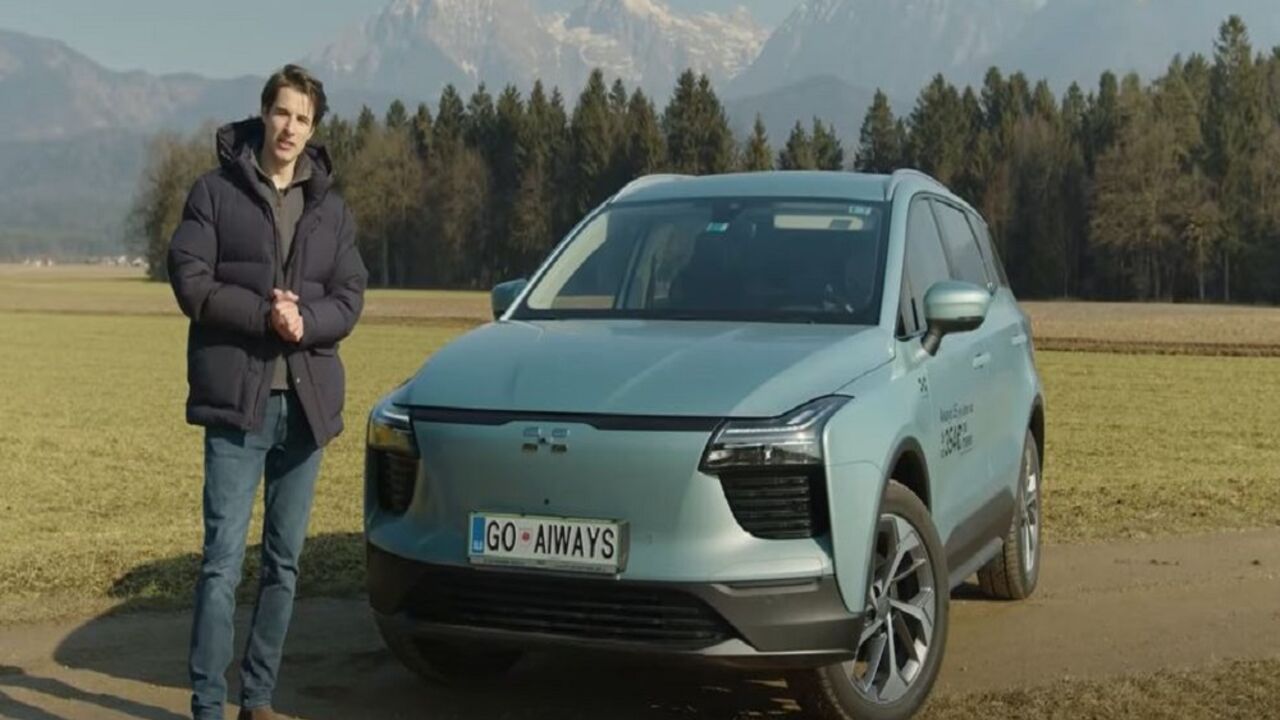 kineski električni automobil