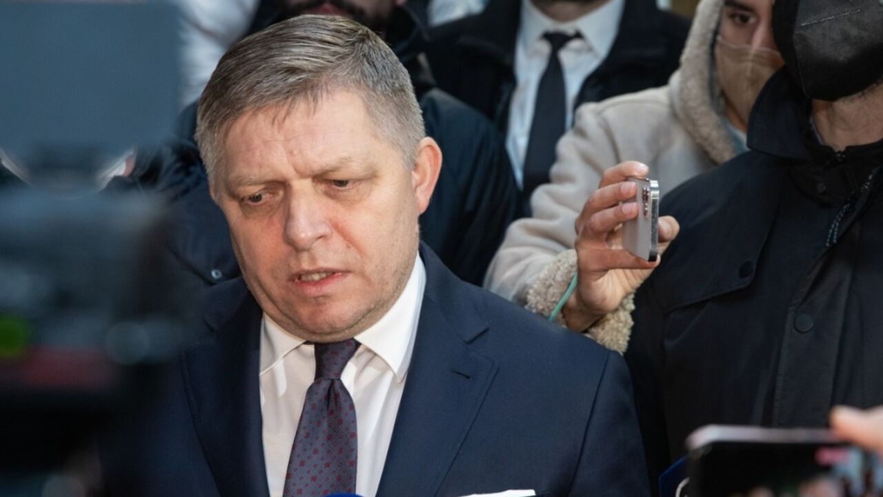 Bivši premijer Robert Fico u zatvoru