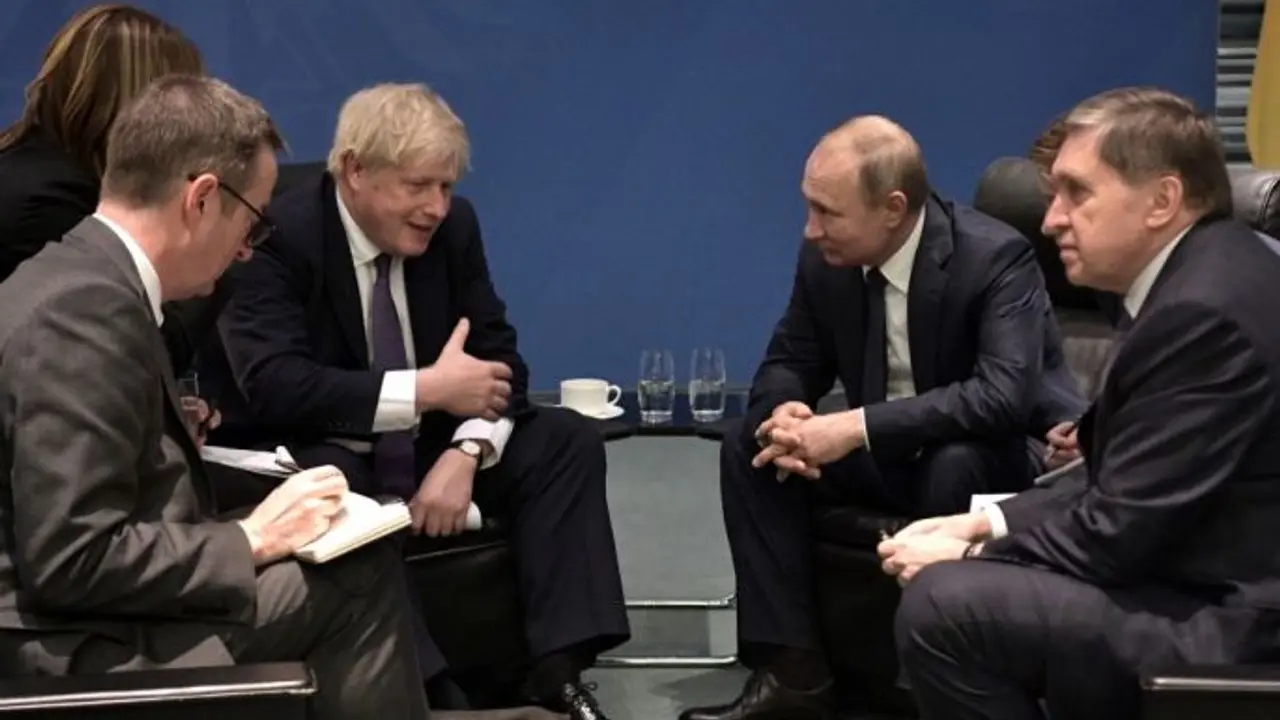 Boris Džonson i Vladimir Putin