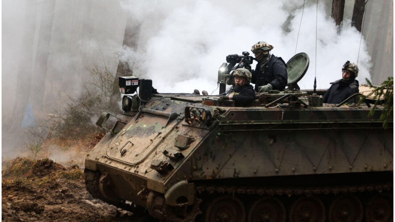 M113