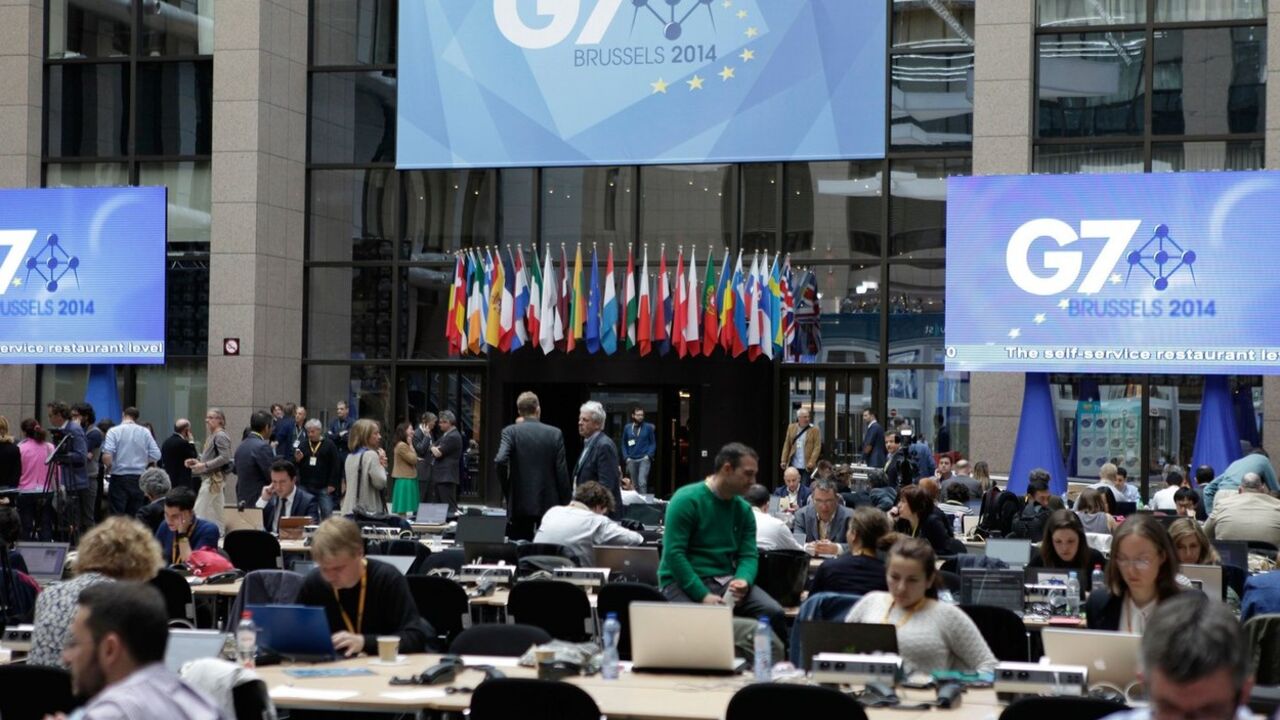 G7