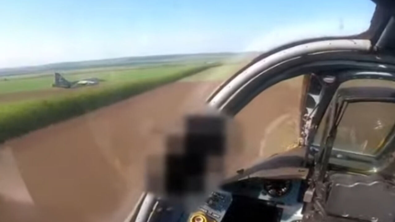Su-25