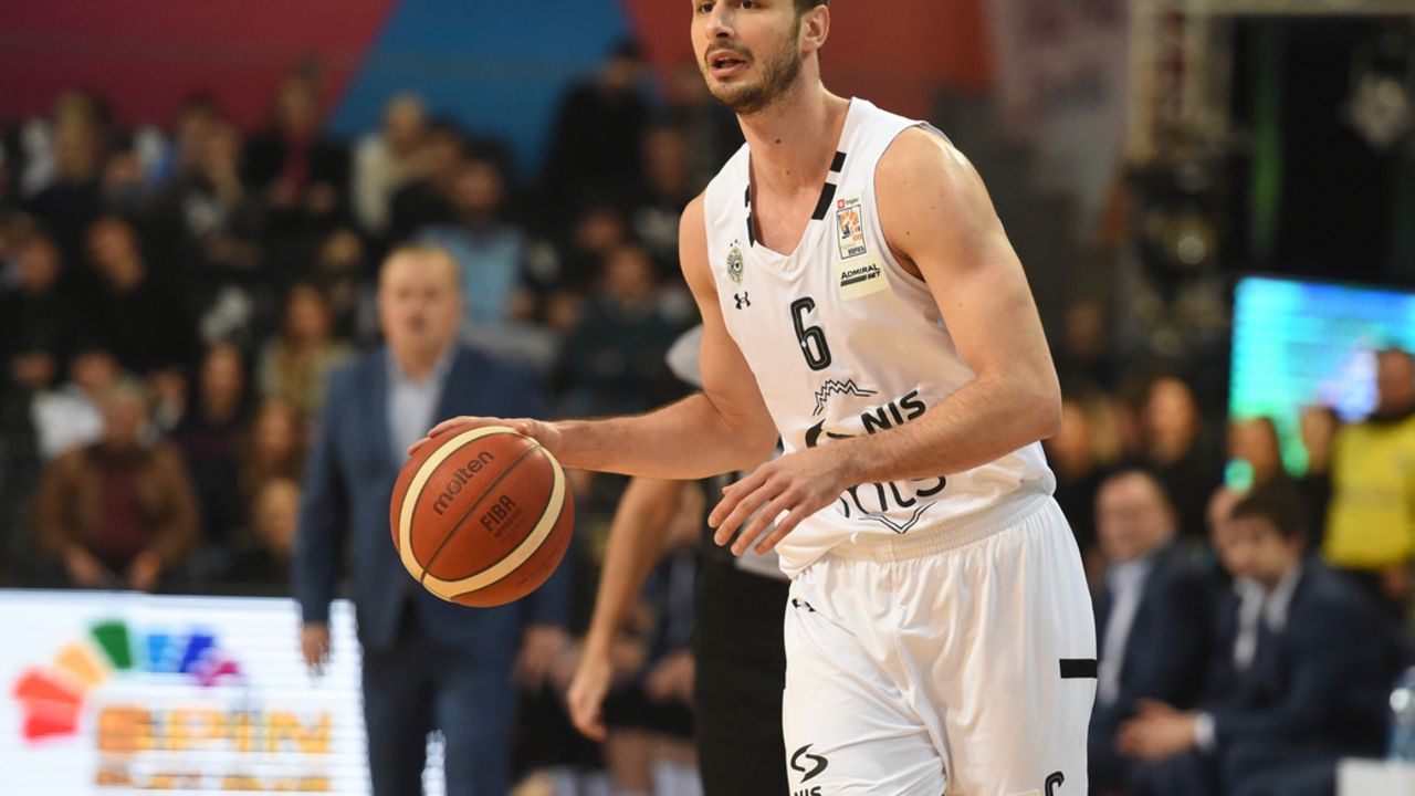 Nemanja Dangubić