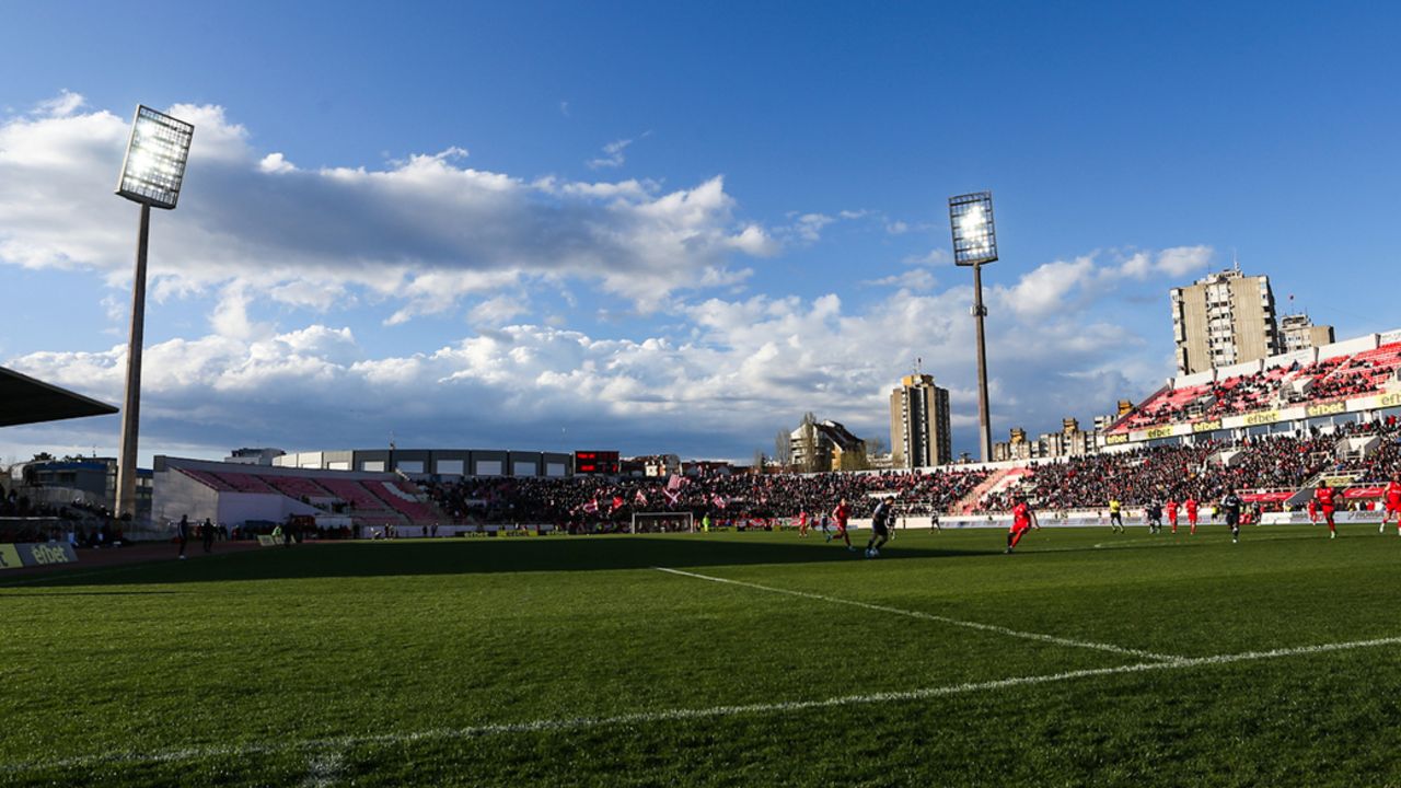 Stadion "Čair"