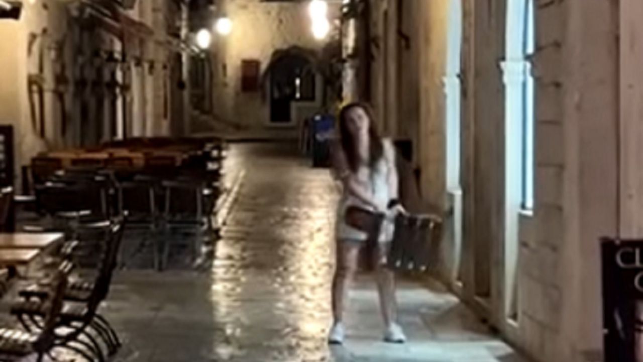 Pijana turistkinja