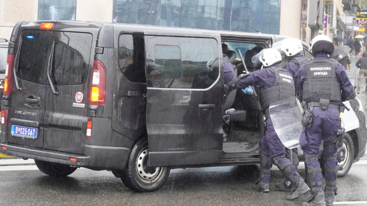policija