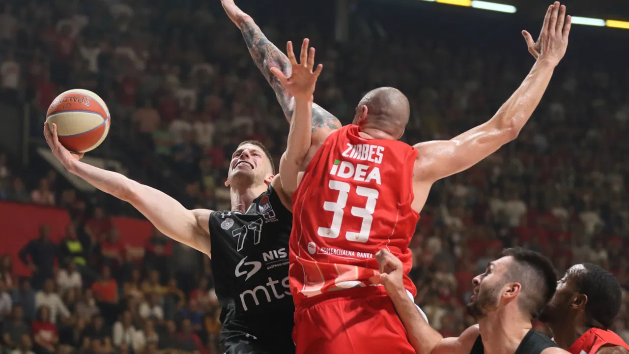 Aleksej Nikolić i Maik Cirbes
