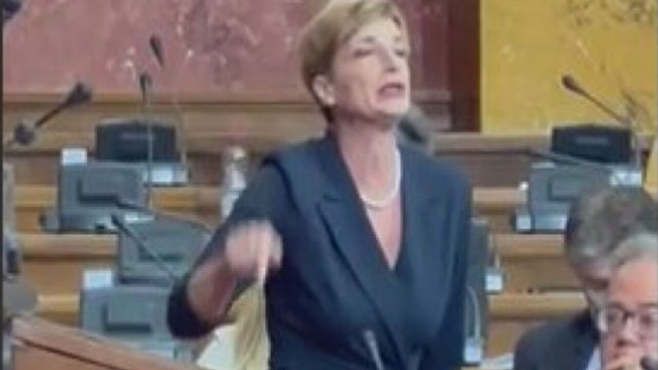 Skandal u Skupštini