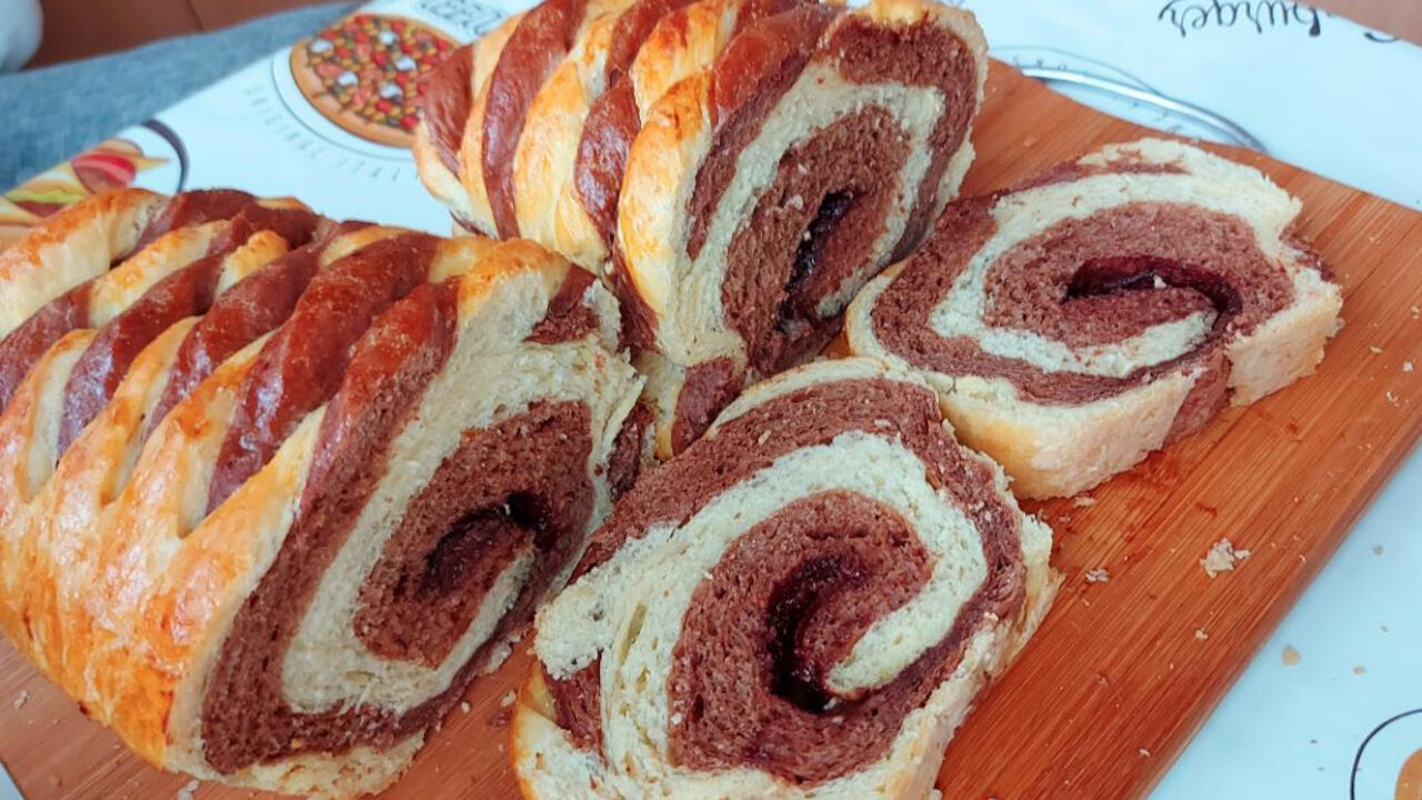 čokoladna štrudla