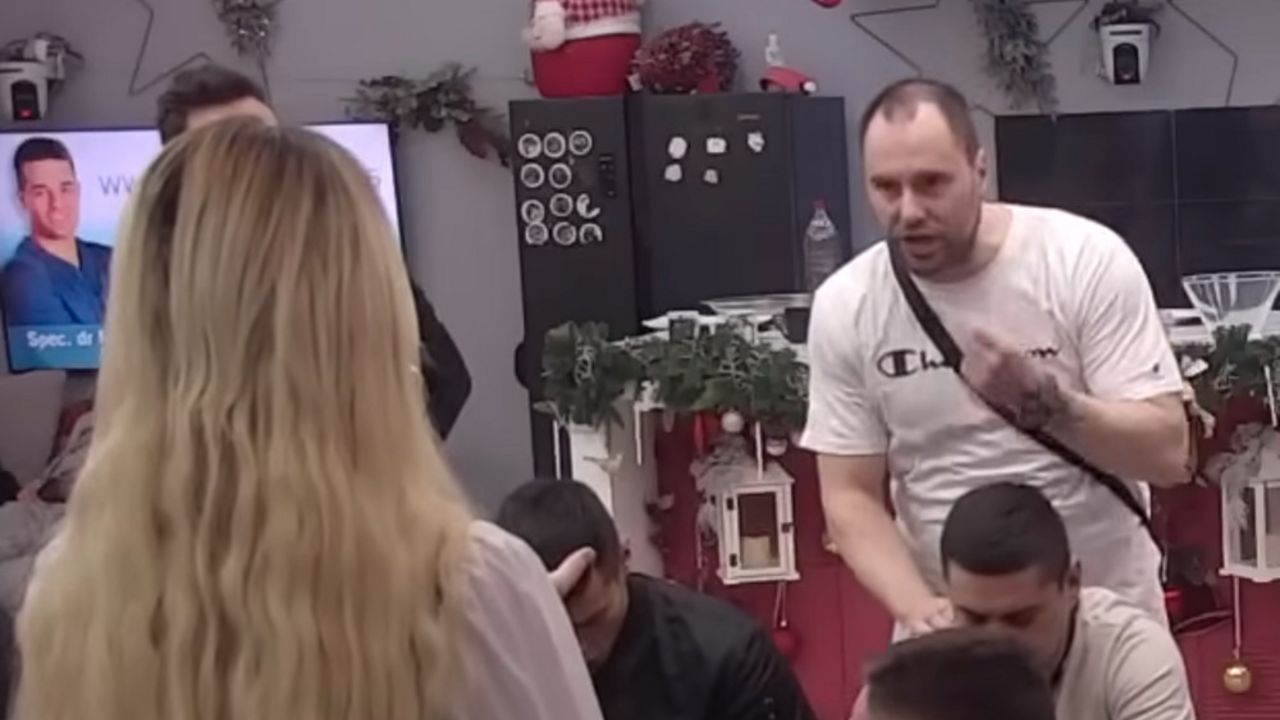 Aleksandra Nikolić, Zvezdan Slavnić