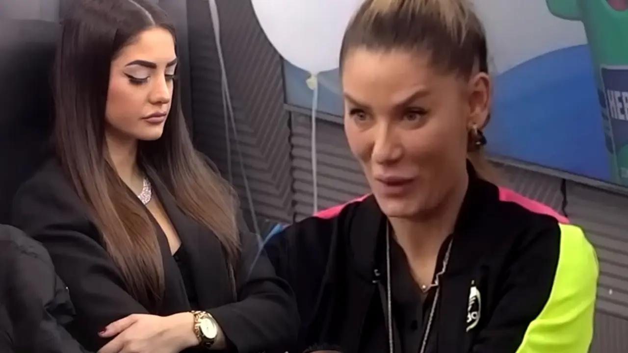 Anđela Đuričić, Ana Ćurčić