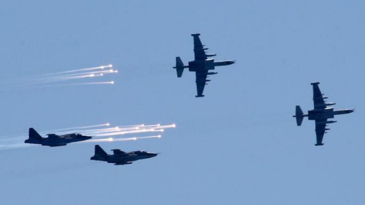 su 25