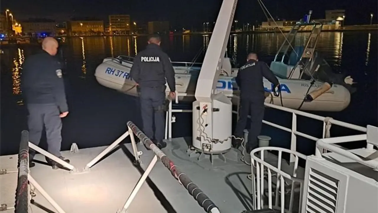 policija