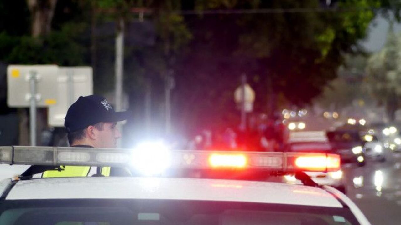 policija